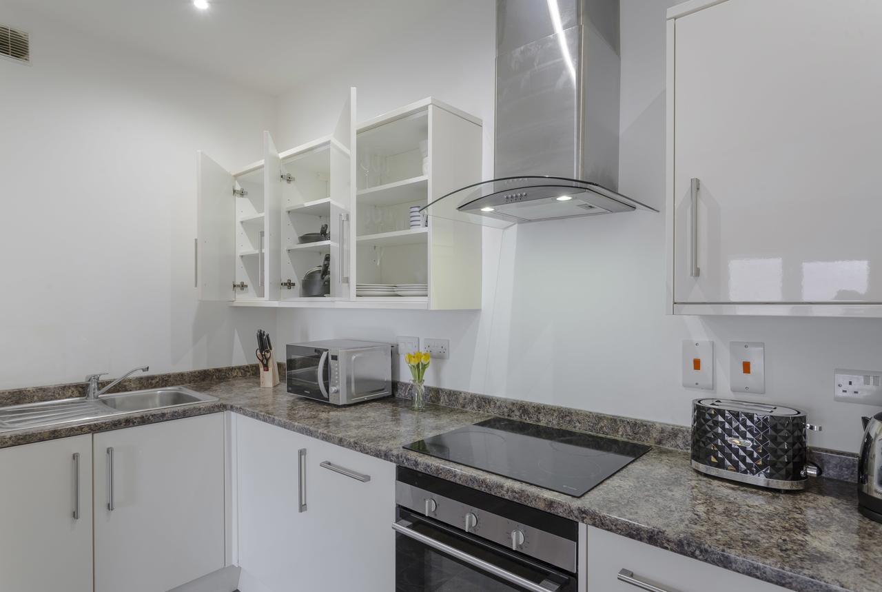 1 Bed Apt Sleeps 4 Luton  Bagian luar foto